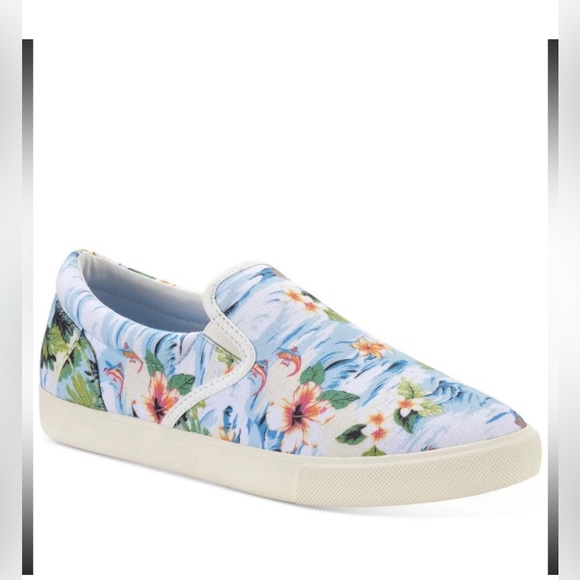 ππ©΅π₯ CLUB ROOM Men's Tate Slip-On Sneaker
Tropical Surf Syle. Various sizesπ©΅ - Picture 5 of 6